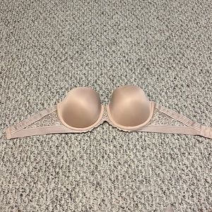 Maidenform Nude strapless bra barely wore perfect condition 36C